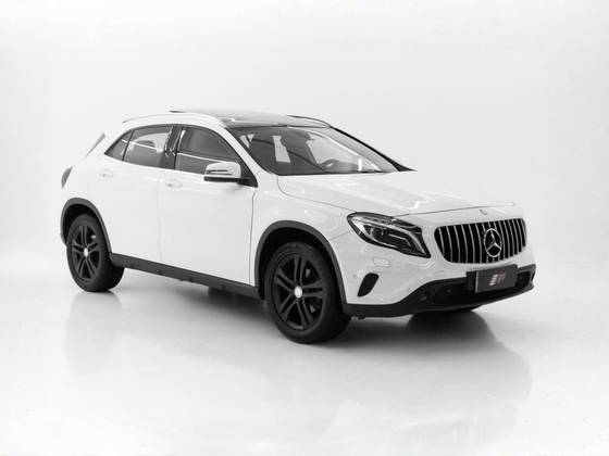 MERCEDES-BENZ GLA 200 1.6 CGI ENDURO 16V TURBO FLEX 4P AUTOMÁTICO